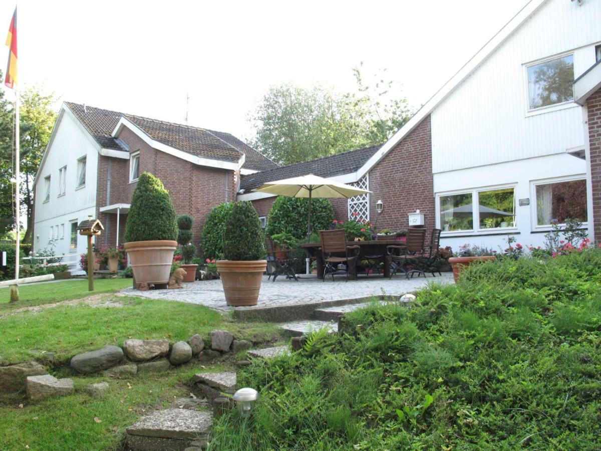 Landhaus Dr. Seiffert Hotel Scharbeutz Buitenkant foto